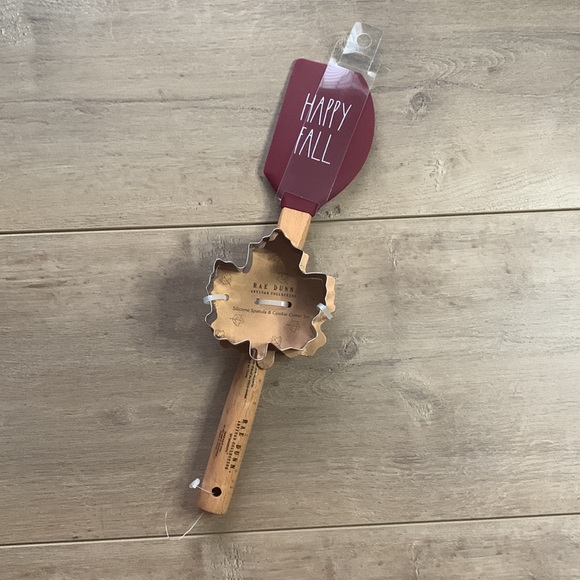 Rae Dunn Bakeware - Picture 3 of 3